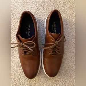 Cole Haan Brown Leather Lace Up Shoes!